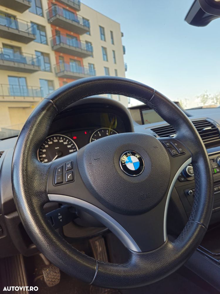 BMW Seria 1 118i Edition Sport - 9