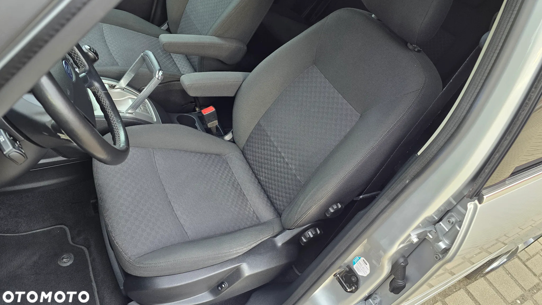 Ford Galaxy 2.0 TDCi Ghia - 21