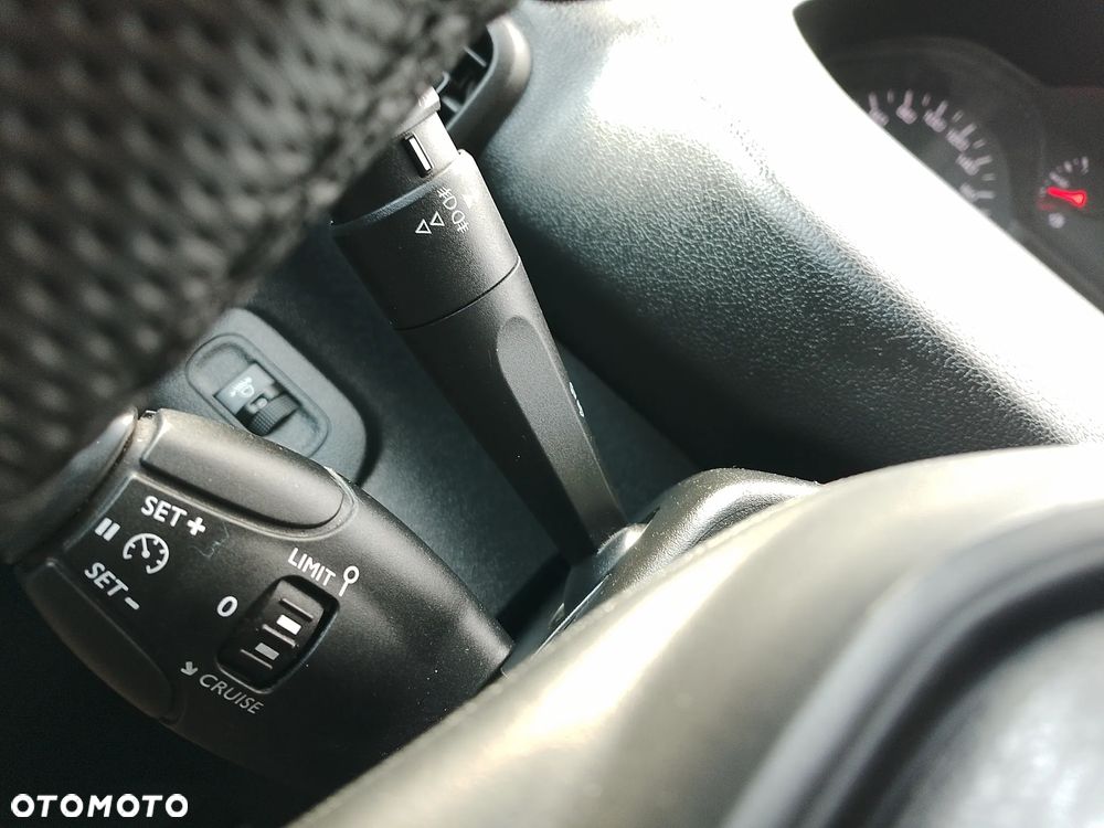 Peugeot Partner Proace Berlingo Combo Doblo L2 Izoterma Chłodnia Salon PL półka Inox 3 osoby - 27