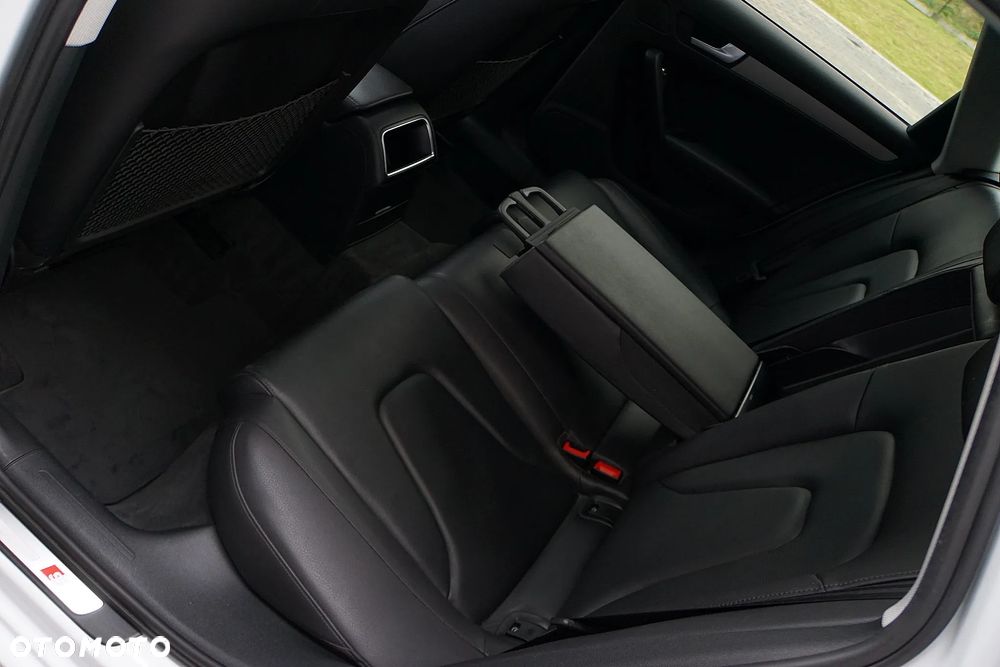 Audi A4 Avant 2.0 TDI DPF clean diesel S line Sportpaket - 27