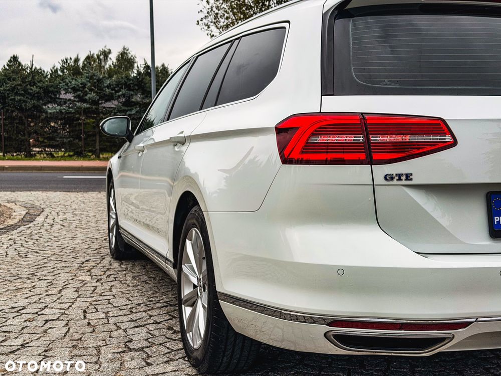 Volkswagen Passat - 37