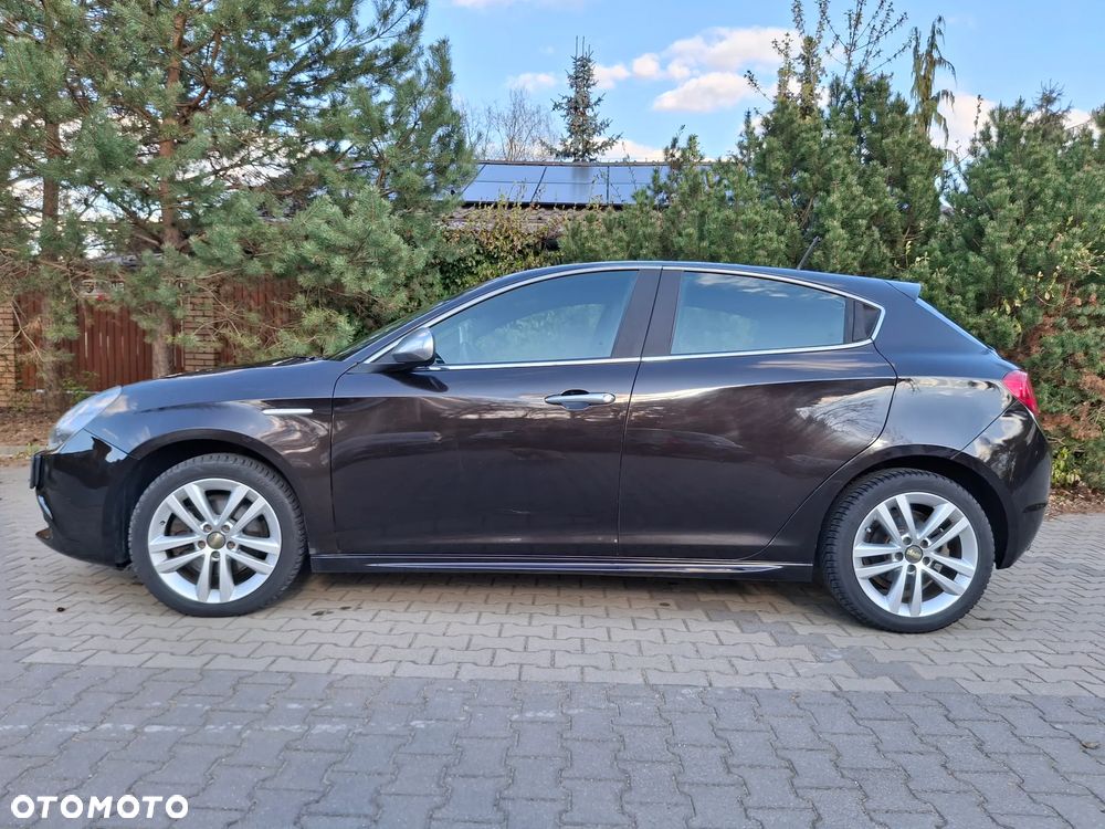 Alfa Romeo Giulietta 2.0 JTDM 16V - 5