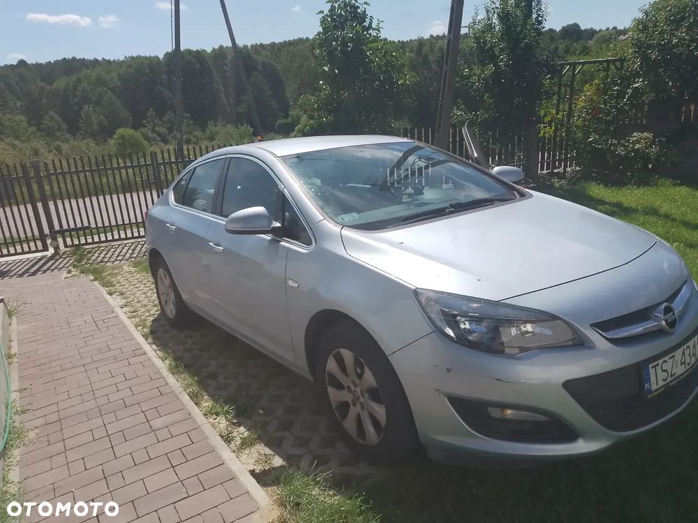 Opel Astra IV 1.4 T Enjoy EU6 - 1