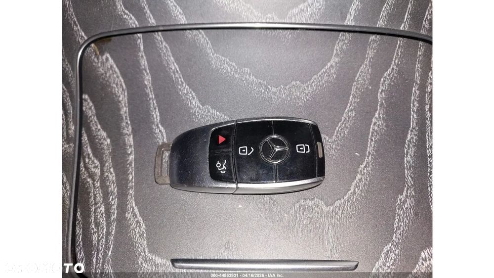 Mercedes-Benz Klasa E - 15