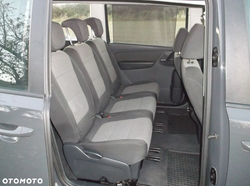 Volkswagen Sharan 2.0 TDI DPF BlueMotion Comfortline - 11