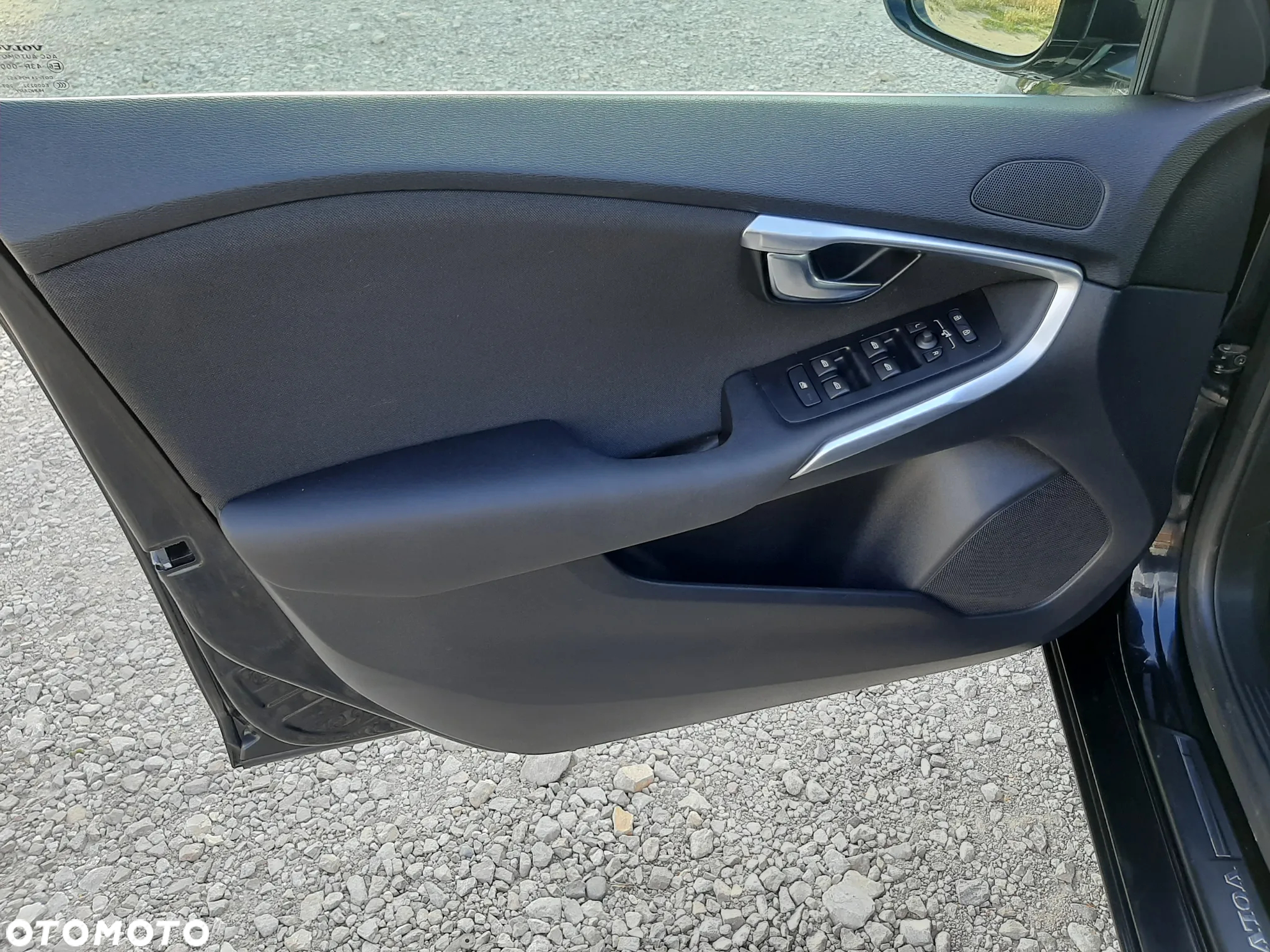 Volvo V40 D2 Momentum - 19