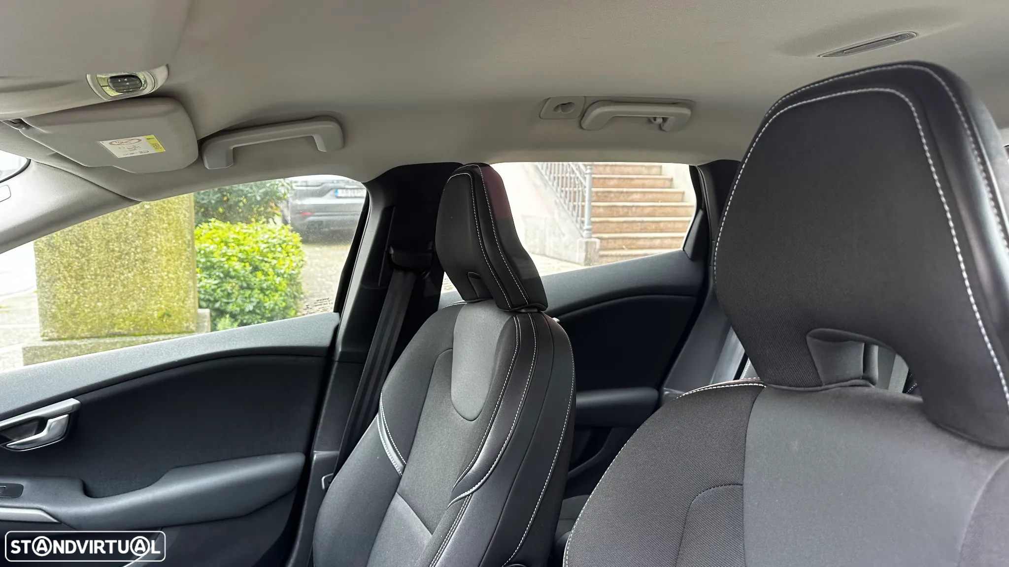 Volvo V40 2.0 D2 Momentum - 12