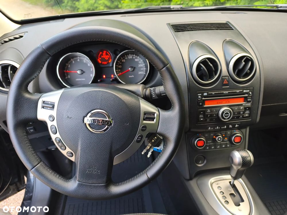 Nissan Qashqai 2.0 Tekna CVT - 16