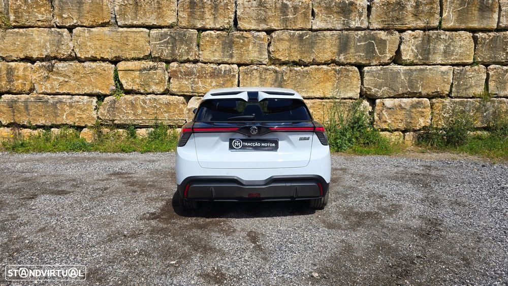 MG MG4 64 kWh Luxury - 6