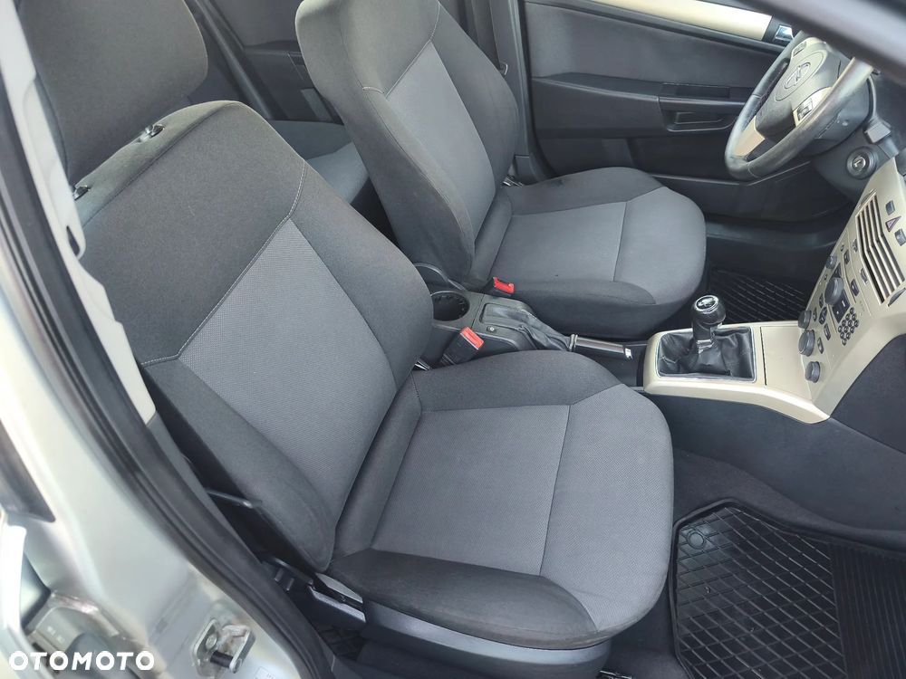 Opel Astra 1.6 Enjoy - 19