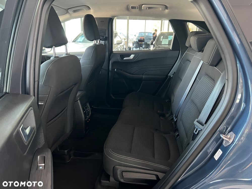 Ford Kuga 1.5 EcoBoost FWD Titanium - 36