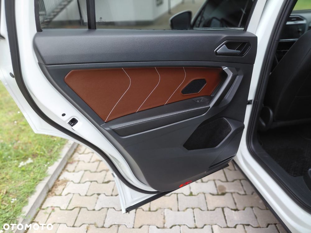 Volkswagen Tiguan 2.0 TSI 4Mot R-Line DSG - 32