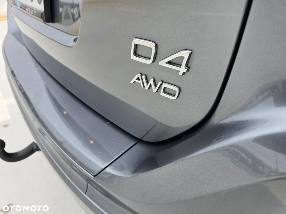 Volvo XC 60 D5 AWD Momentum - 30