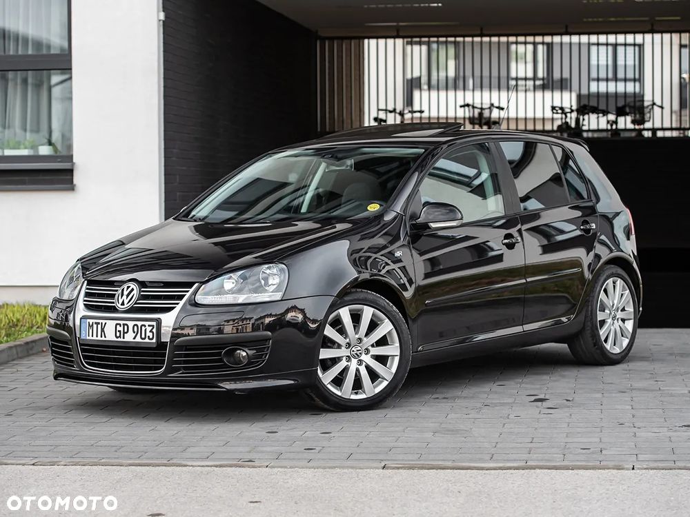 Volkswagen Golf - 6