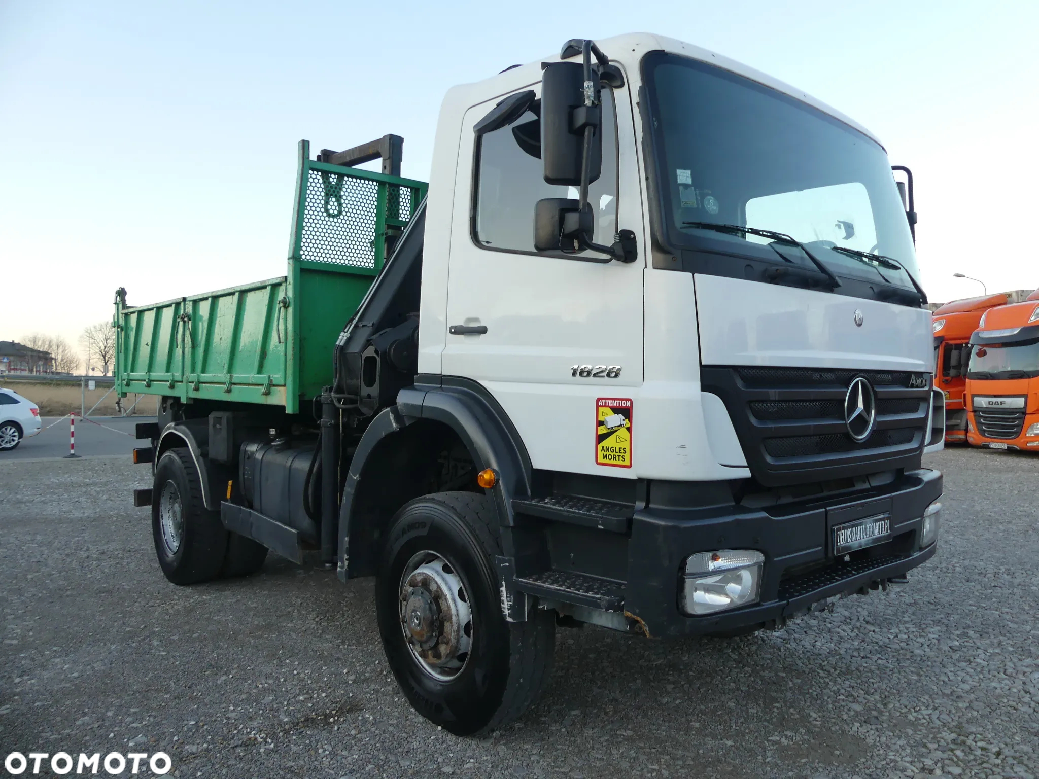 Mercedes-Benz AXOR 1828 4x4 / WYWROTKA + HDS HIAB 10.3 m / SKŁADANY W Z / - 12