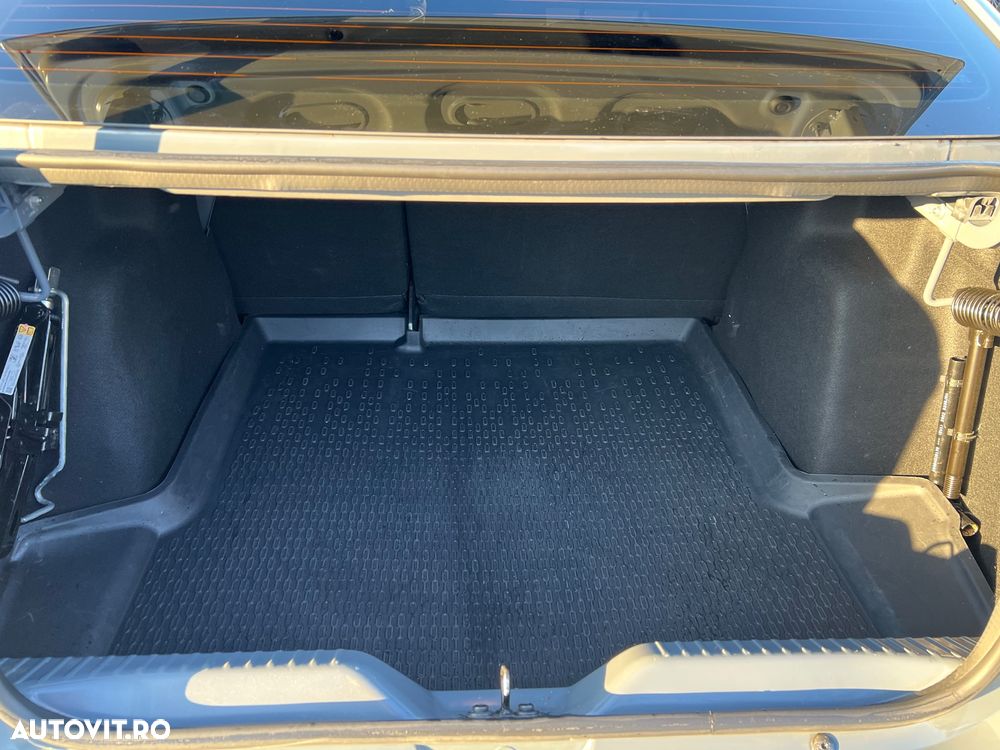 Dacia Logan TCe 90 CVT Prestige - 7