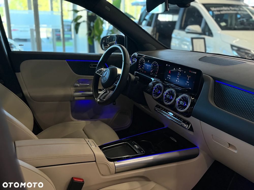 Mercedes-Benz GLA 200 Progressive - 10