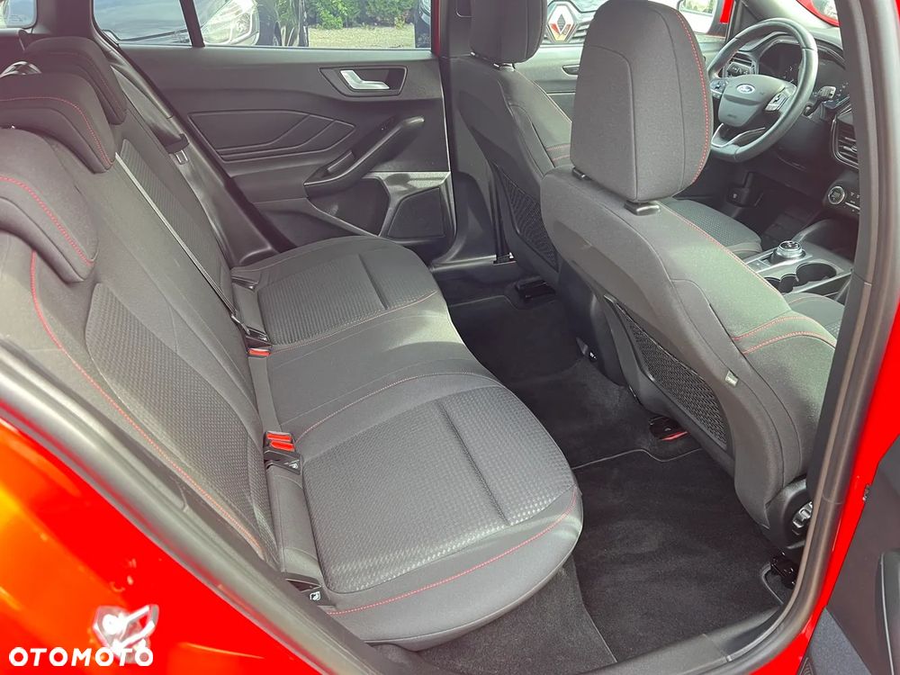 Ford Focus 1.5 EcoBlue ST-Line - 25