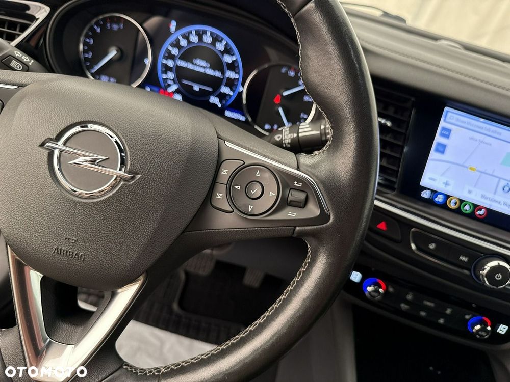 Opel Insignia - 25