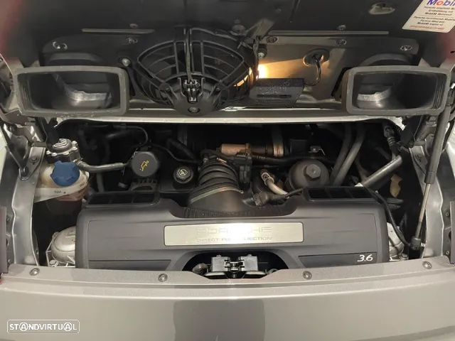 Porsche 911 Série F - 25