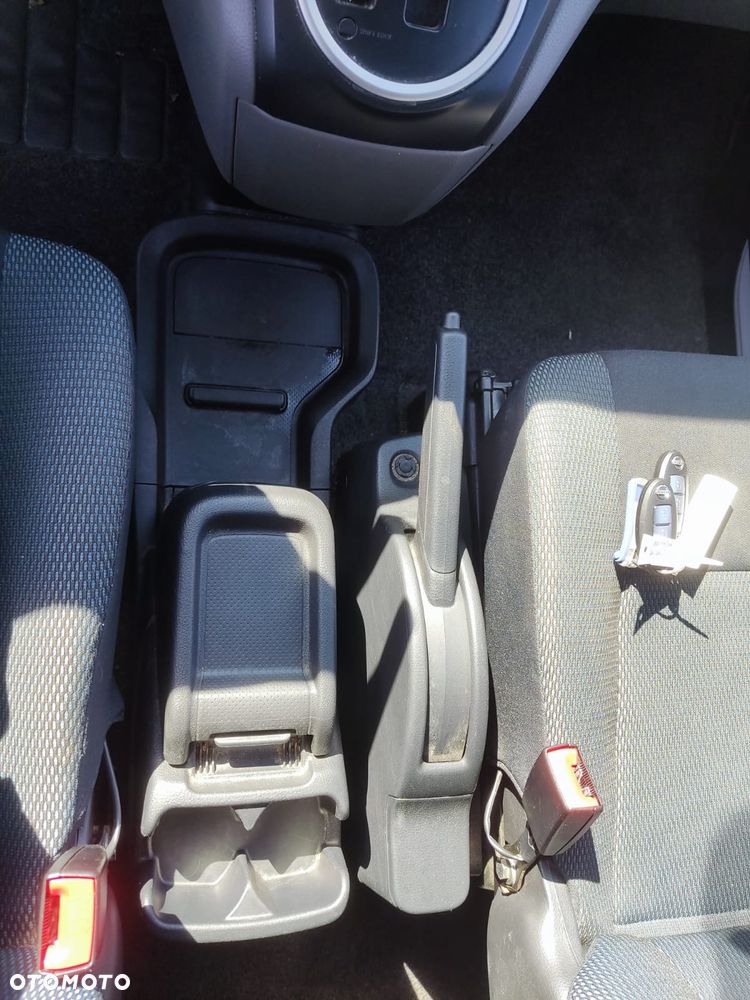 Nissan NV200 Combi Tekna - 23