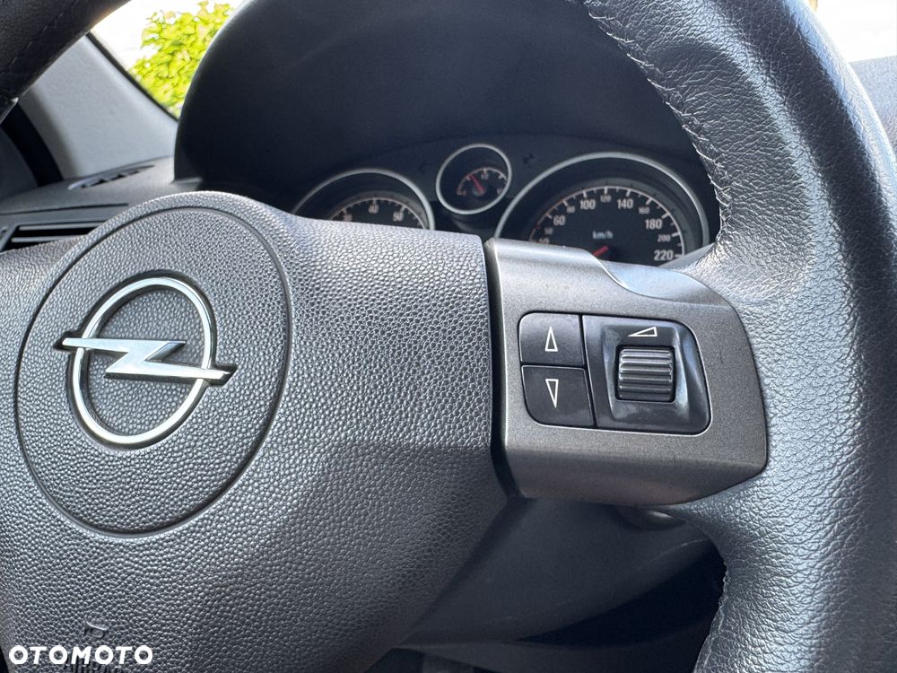 Opel Astra 1.8 Enjoy - 21