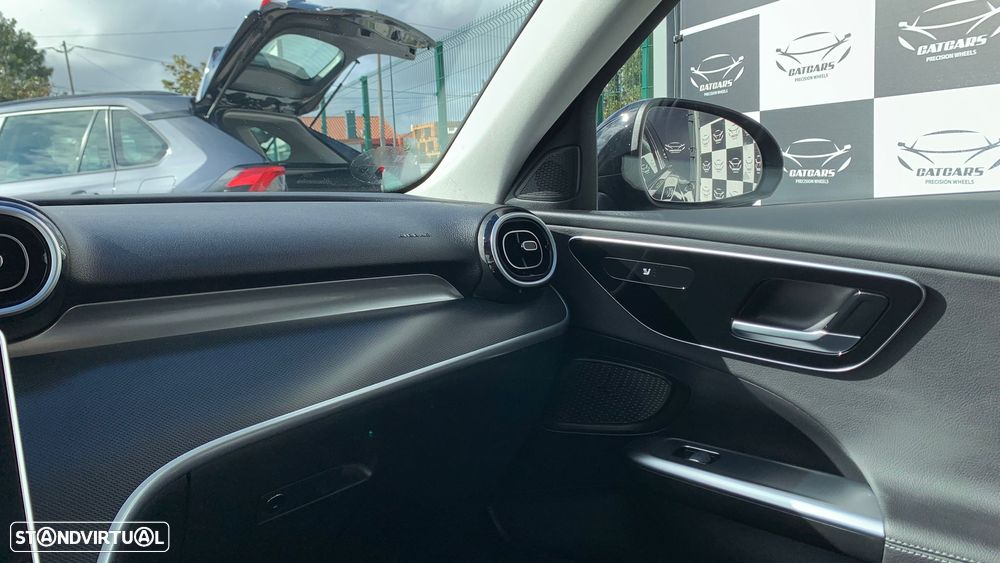 Mercedes-Benz C 300 e Avantgarde - 28