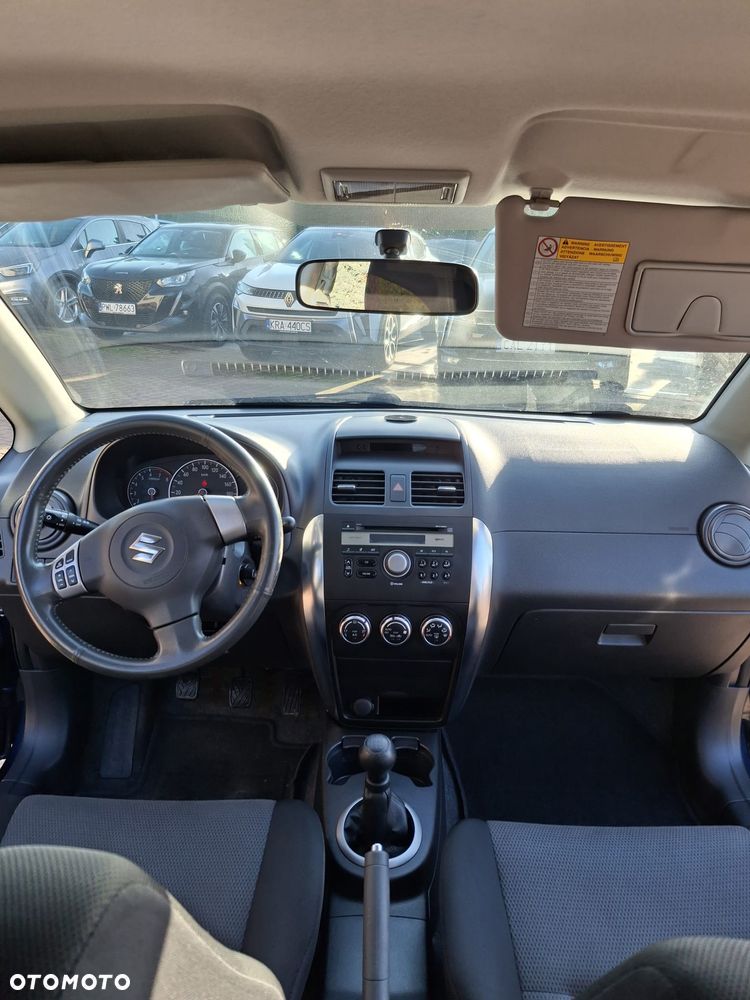 Suzuki SX4 - 16