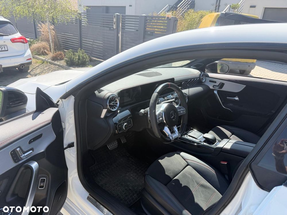 Mercedes-Benz CLA AMG 35 4-Matic 7G-DCT - 7