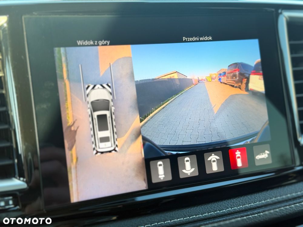 Chrysler Pacifica - 38