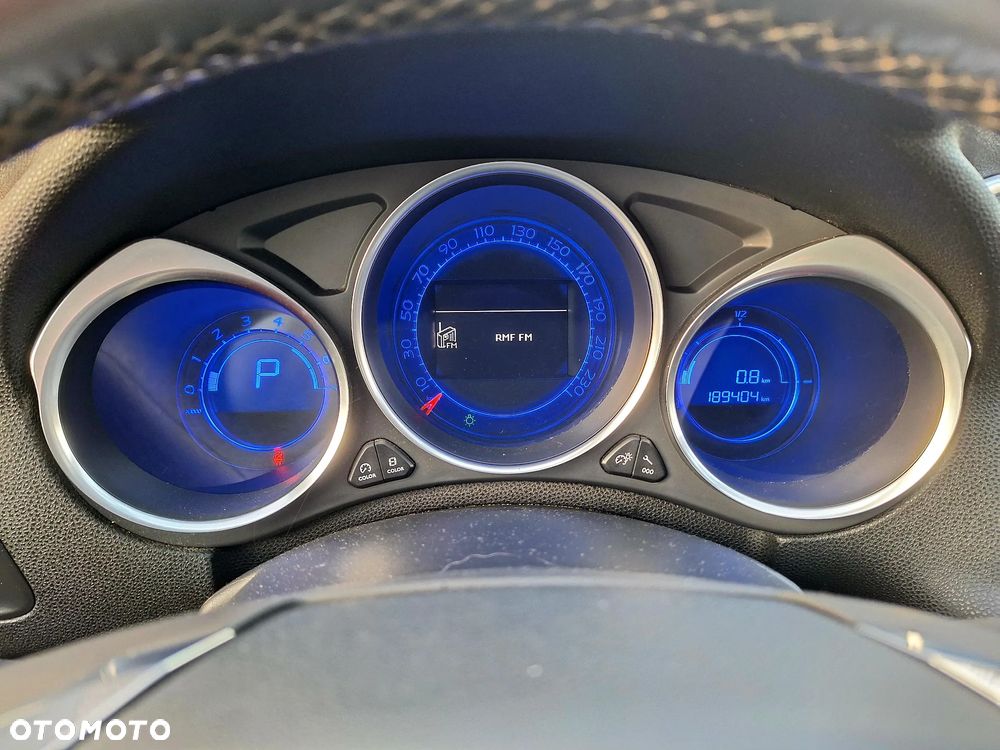 Citroën DS4 1.6 e-HDi SoChic MCP - 27