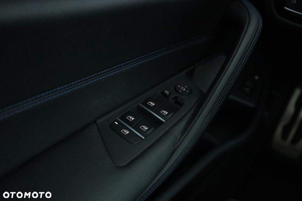 BMW Seria 5 - 21