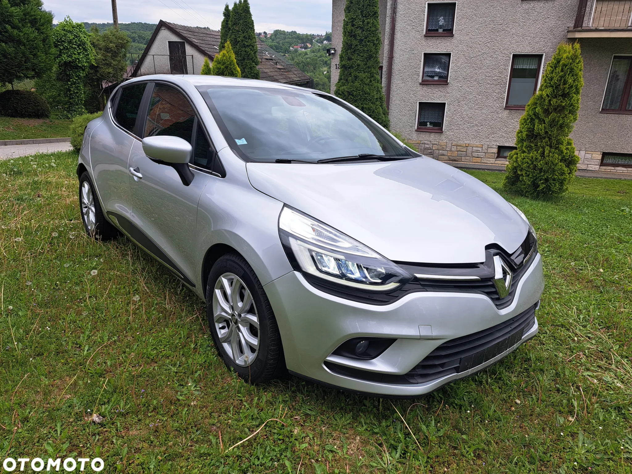 Renault Clio - 10
