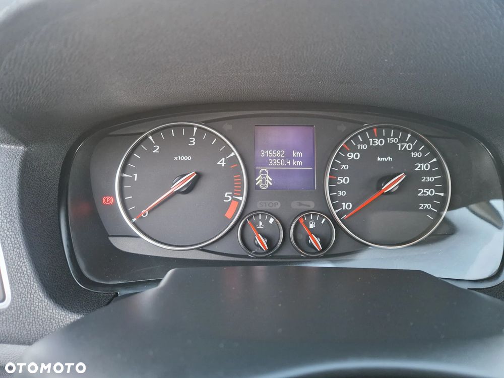 Renault Laguna dCi 150 FAP Bose - 13