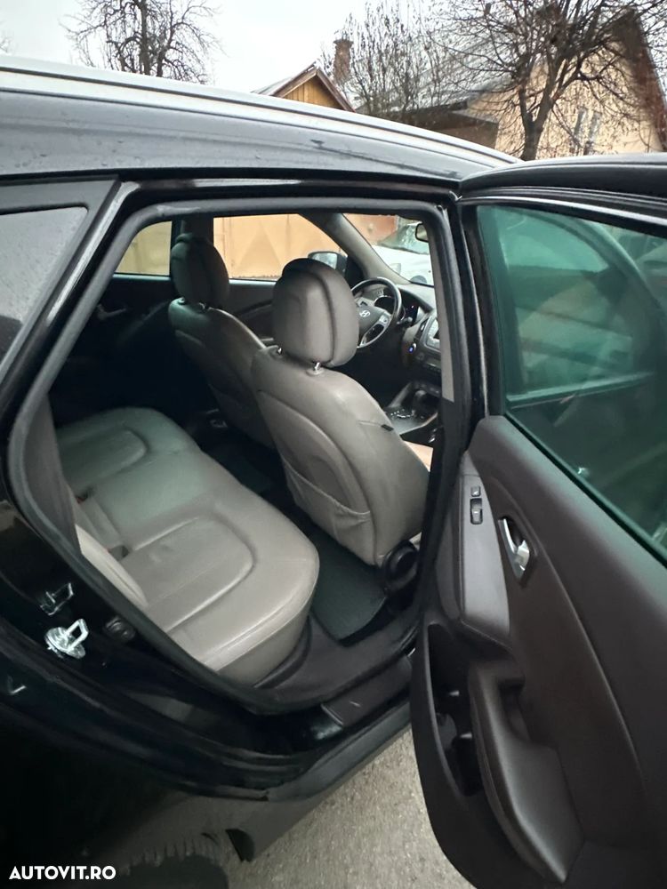 Hyundai ix35 2.0 CRDI 4WD Automatik Style - 10