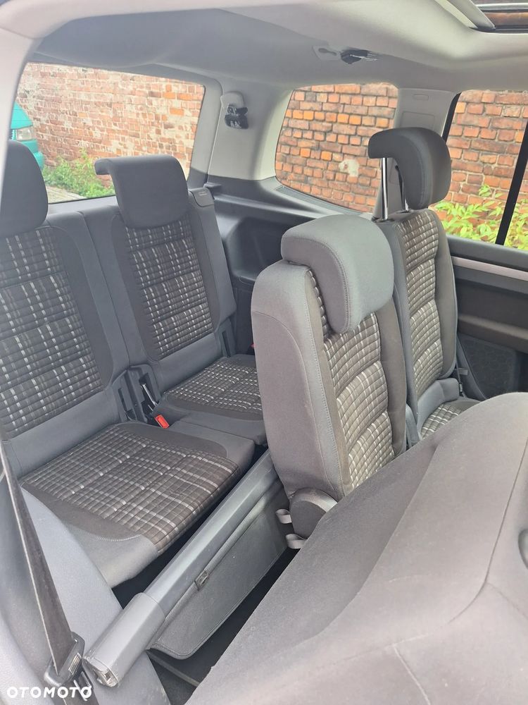Volkswagen Touran 2.0 TDI DPF Cross Perfectline - 9