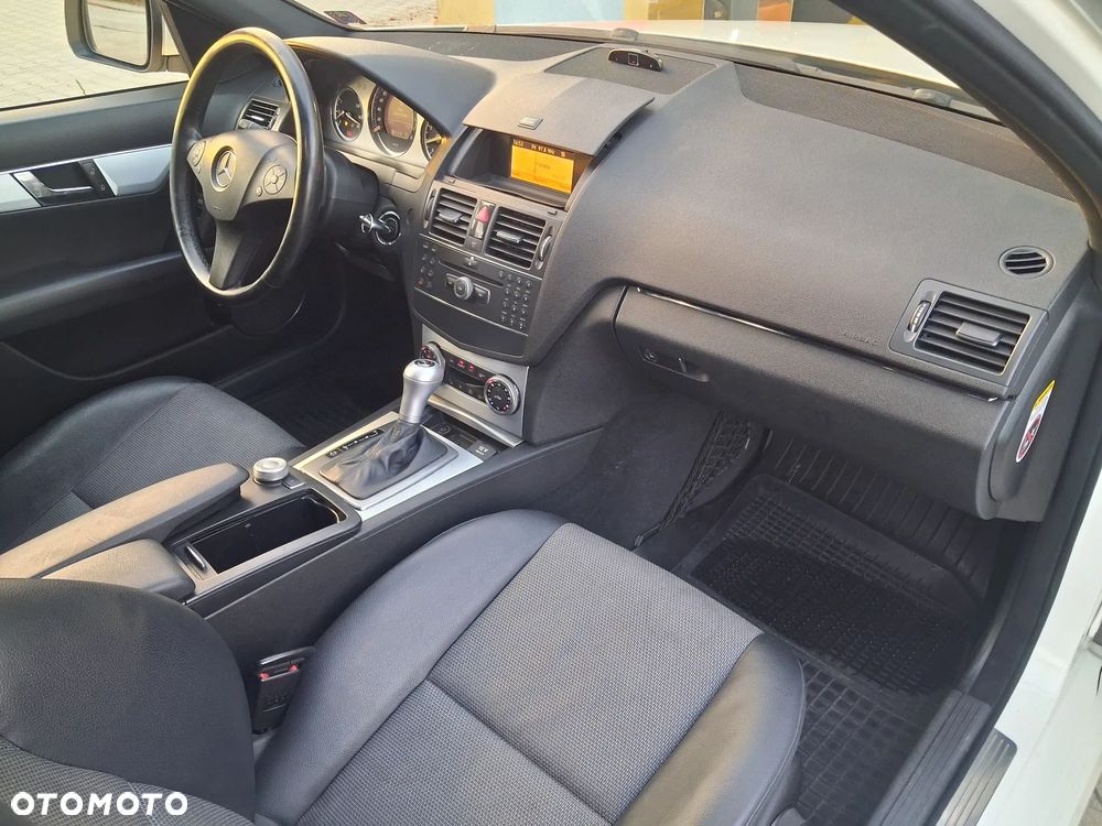 Mercedes-Benz Klasa C 180 Kompressor Automatik Elegance - 33
