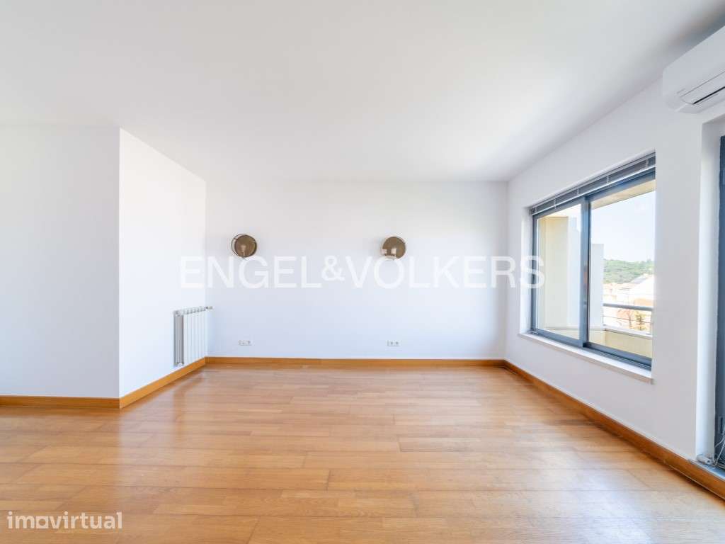 Elegante Duplex T2 com Terraço, Garagem e Vista Desafogada em Campo... - Grande imagem: 3/25