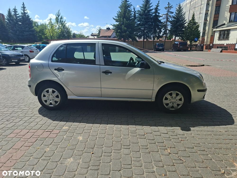 Skoda Fabia 1.2 HTP Ambiente - 4