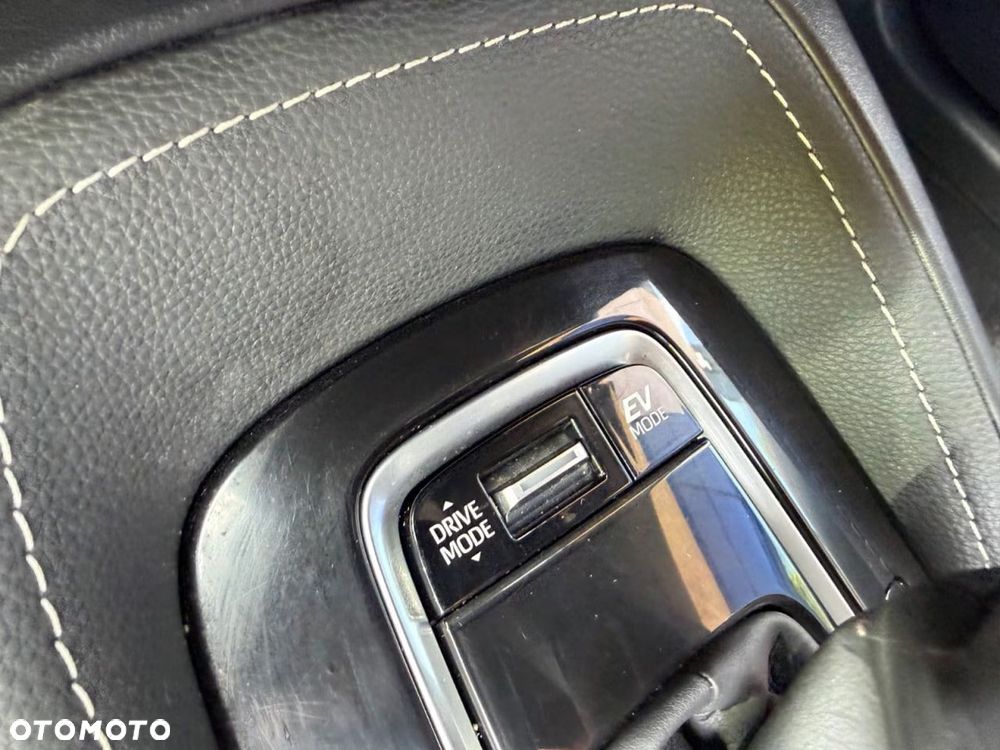 Toyota Corolla 1.8 Business Edition - 28