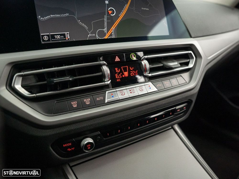 BMW 320 d Auto - 28
