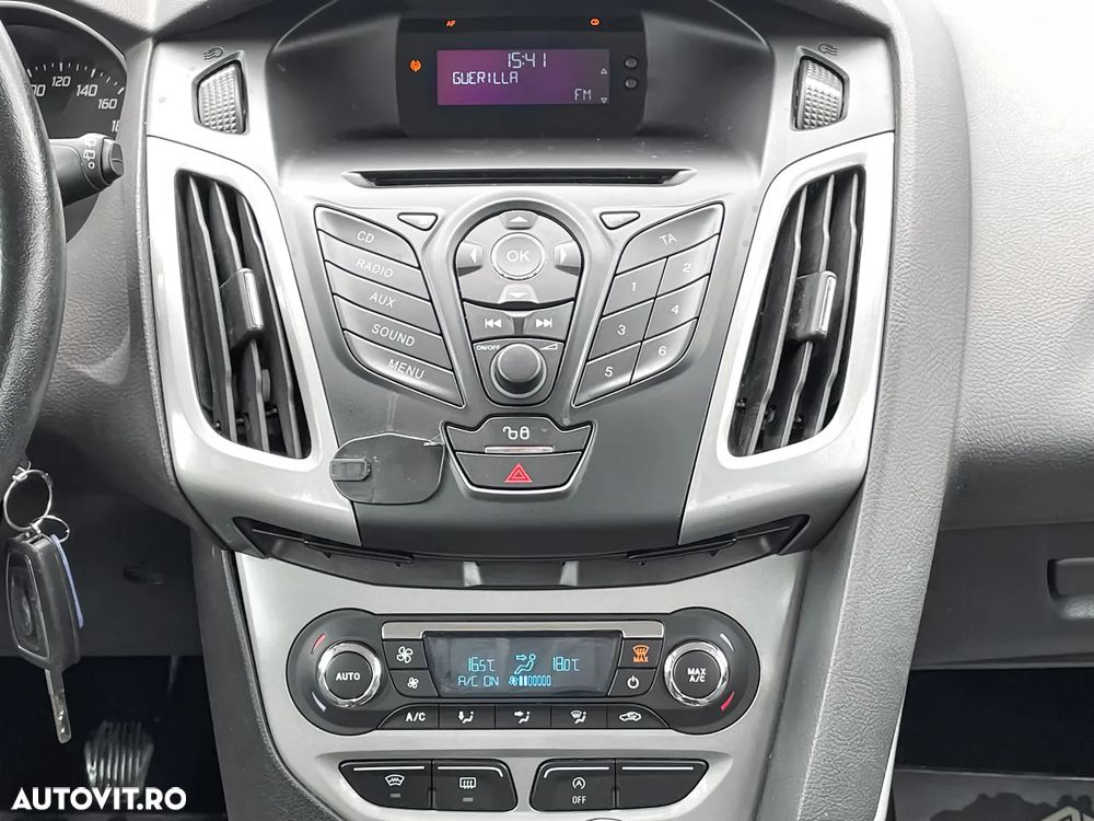 Ford Focus - 15
