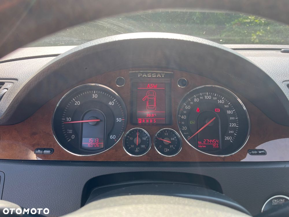 Volkswagen Passat 2.0 TDI DSG Highline - 10