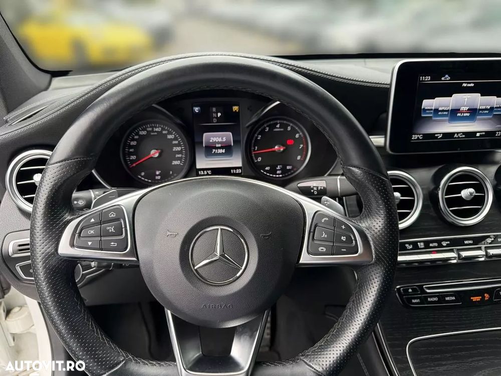 Mercedes-Benz GLC Coupe 300 4MATIC - 11