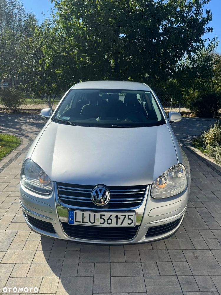 Volkswagen Jetta 1.9 TDI Trendline - 2