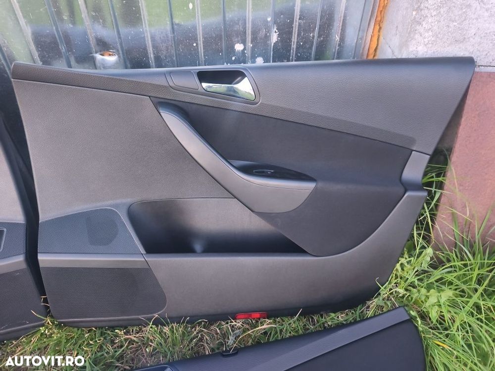 Set fețe de uși Volkswagen Passat B6 break variant - 6
