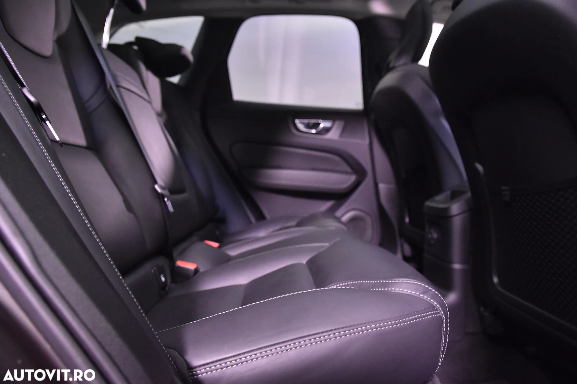 Volvo XC 60 T8 AWD Recharge Core - 12