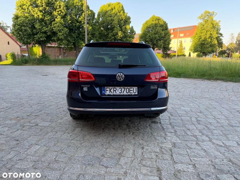 Volkswagen Passat 2.0 TDI Highline DSG - 5