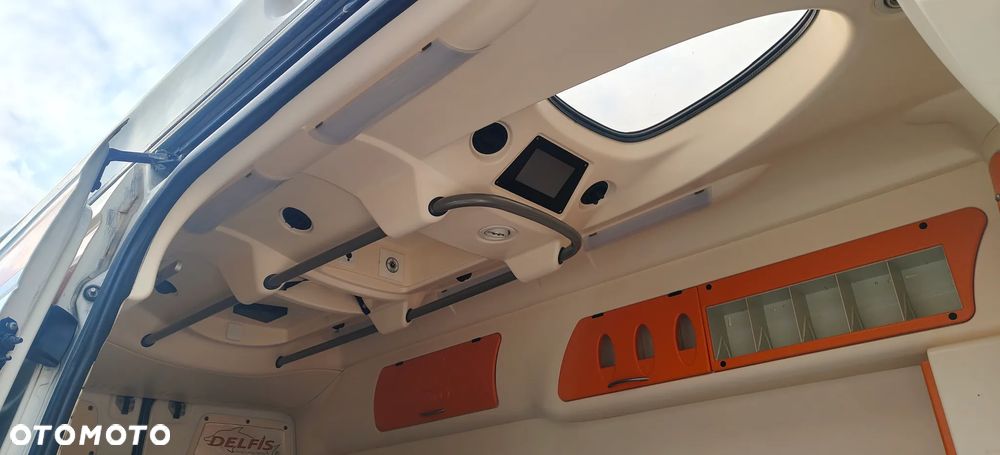 Mercedes-Benz Sprinter 316 Ambulans - 9