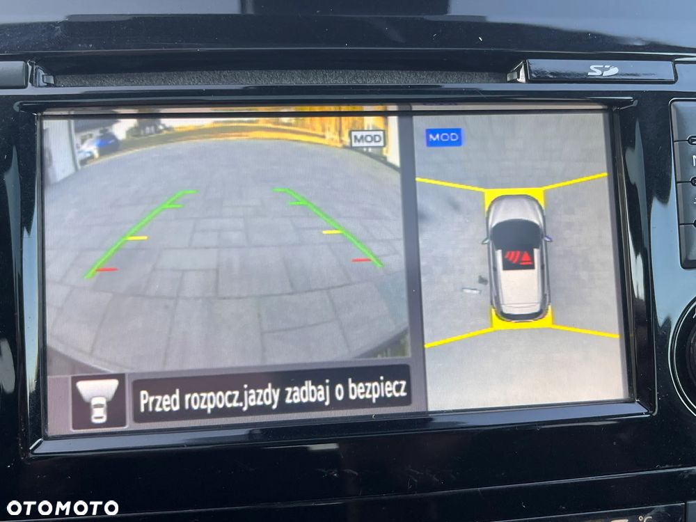 Nissan Qashqai 1.6 dCi Xtronic TEKNA+ - 32